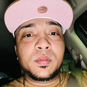 Meet your Posher, Carlos manuel